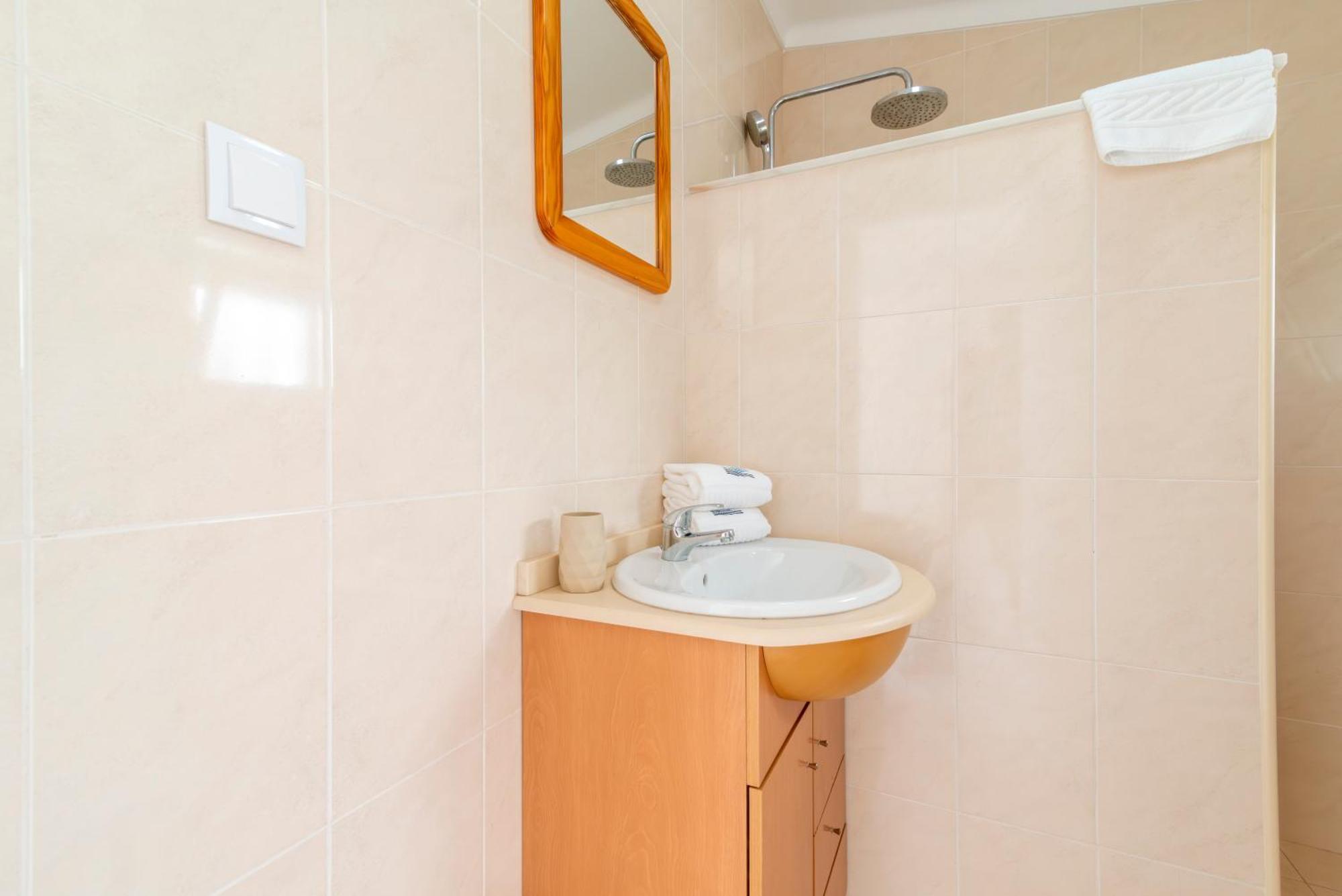Casa Garde - 5 Mins City Center - Private Balcony - Wi-Fi Tavira Luaran gambar